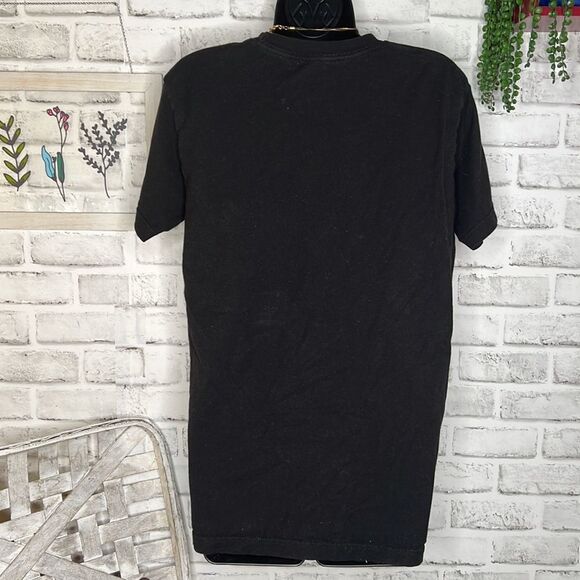 Game Of Thrones “I Drink & I Know Things” Tshirt Shirt Top Size Medium - Picture 4 of 5